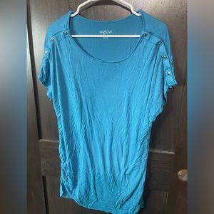 XXL Maternity/feeding top with shoulder buttons